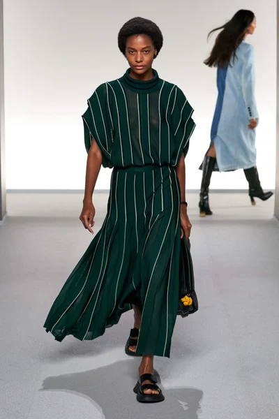 Look 37